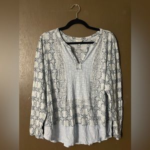 Lucky Brand Longsleeve V neck Blue Top Shirt Size 1X
